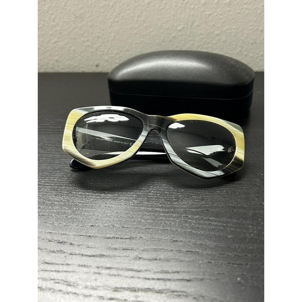 BALENCIAGA Gradient Printed Cat-eye Sunglasses - Picture 2 of 9
